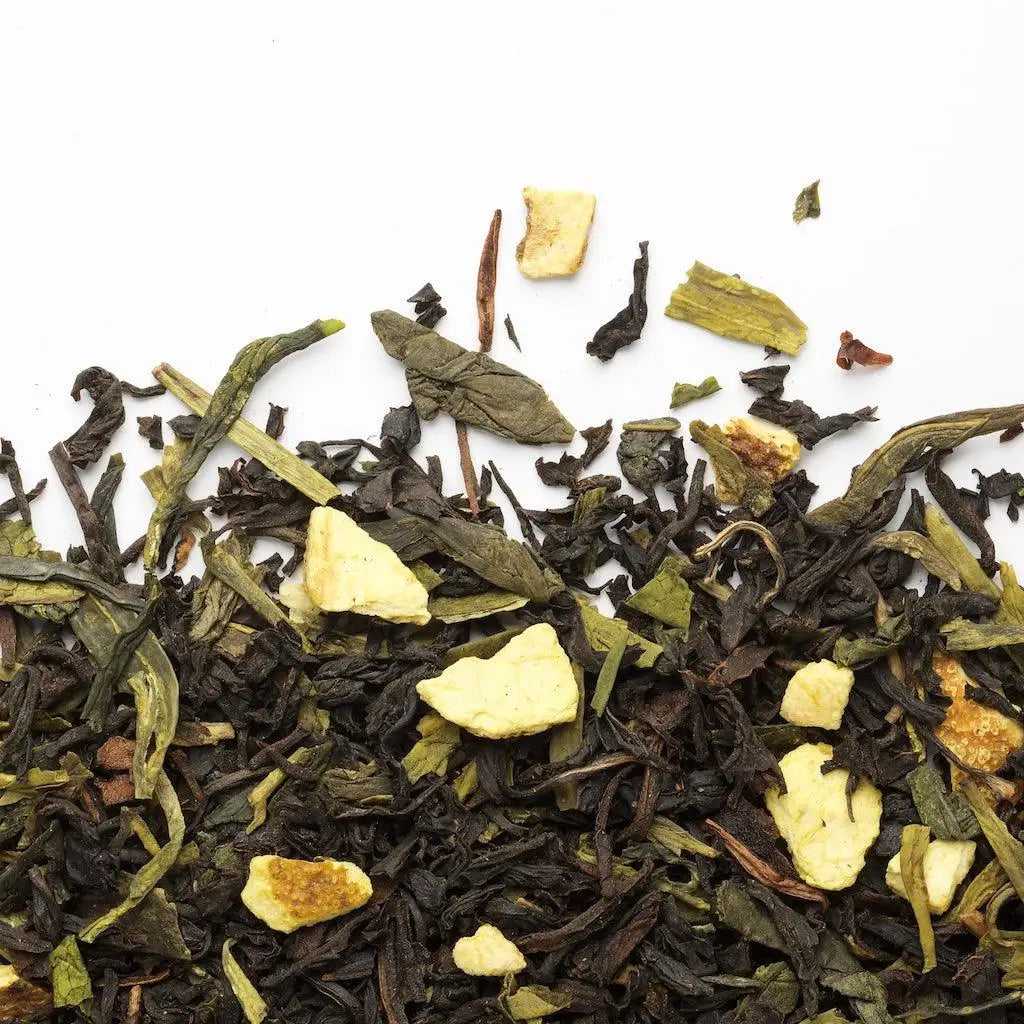 THÉ À L'ORANGE (promenade à florence) Loose leaves of black and green tea with orange zest from Maître du Thé.